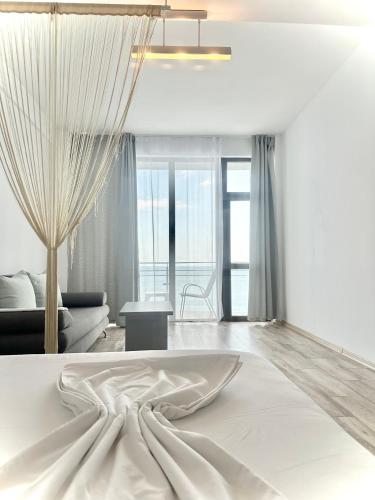 Deluxe Triple Room with Sea View