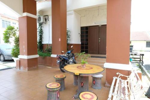 OYO 905 Hotel De'Light Villa in Pengkalan Chepa