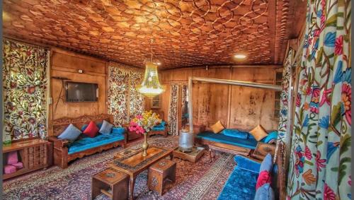 Nazneen Group Of Houseboats - Photo 4