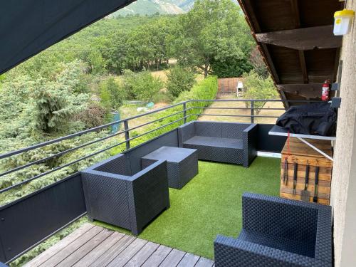 Balkons/terase, Location T4 entre Lac & Montagne in La Bâtie-Neuve