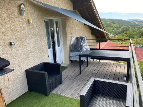 Iekārtas, Location T4 entre Lac & Montagne in La Bâtie-Neuve