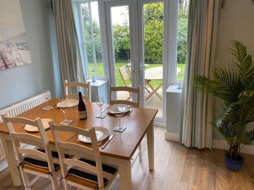 Seashells Cottage - Part of the The Bay Filey Holiday Village with pool, gym and direct beach access, pub, restaurant, tennis and meadows walks, Reighton (fotografie 10)