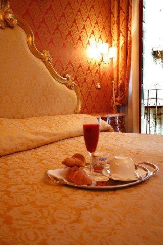 Residenza Hotel San Maurizio - main image