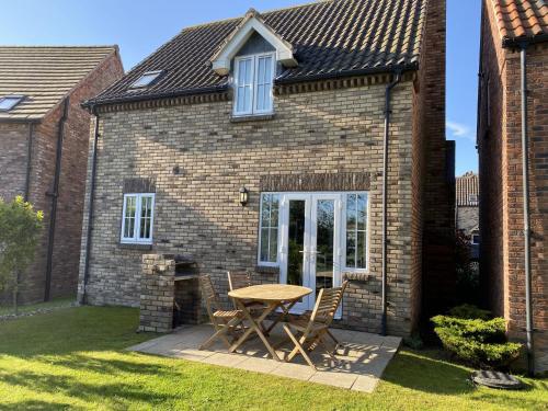 Seashells Cottage - Part of the The Bay Filey Holiday Village with pool, gym and direct beach access, pub, restaurant, tennis and meadows walks, Reighton (fotografie 8)