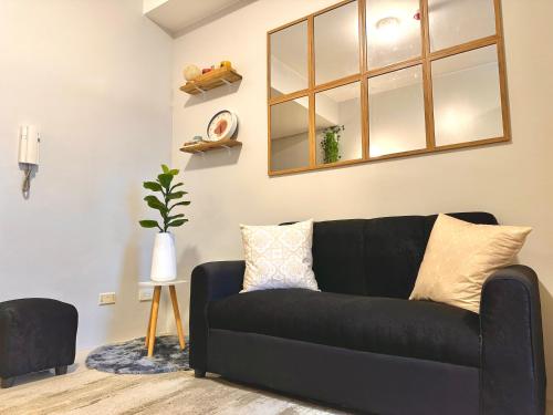 Condo in QC 1br with balcony - Hershey's Crib