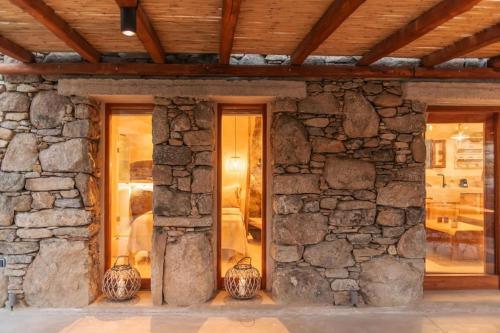 Lunar House l in Tinos
