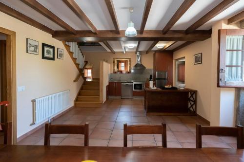 Létesítmények, Casa rural completa Río Sarela (Casa rural completa Rio Sarela) in Santa Maria Leira