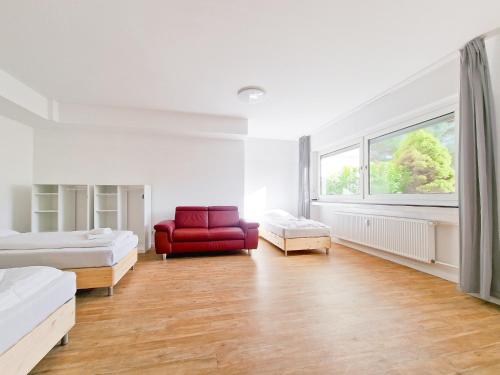 Apartments with Balcony - 20 min DUS Airport & MESSE DUS