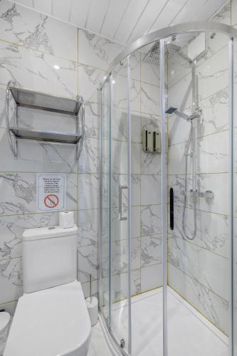 The Drake Guest Accommodation - image 2