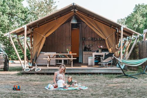 Glamping Holten luxe safaritent 1