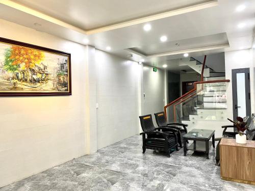 ห้องส่วนกลางสำหรับนั่งเล่น/ดูทีวี, ไชน์ โฮเทล Huế (Shine Hotel Huế) in เว้