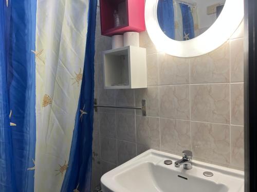 Economy Triple Room