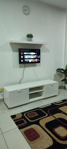 Putra 1 Pool Homestay Bandar Seri Putra photo