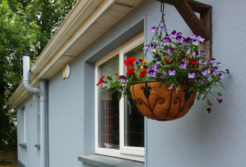 Leitrim Quay - Riverside Cottage 3