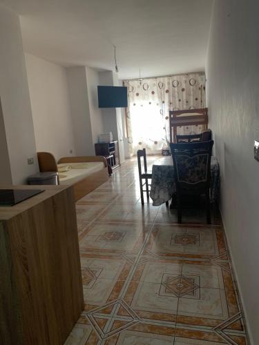 Cozy and Tranquil Apartment - 24H Self Check-In, Tirana (photo 6)