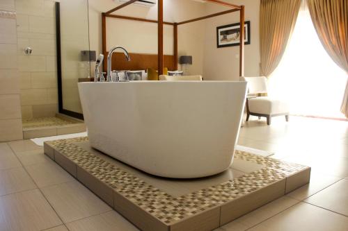 Kylpyhuone, Staymorr Boutique Guest House in Maun