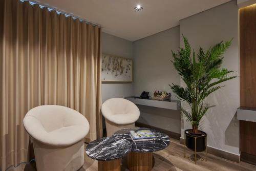 481550751 Hotel Selis