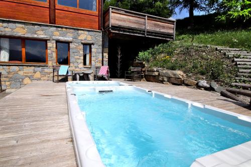 Chalet le Soleil gîte à louer La Chau