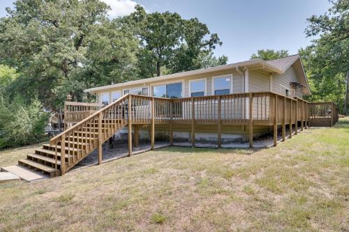 Lakefront College Station Home Near Texas A and M! in College Station, USA