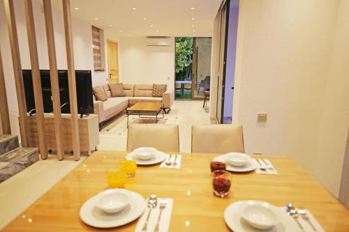 Villa With a Private Heated Pool, Jacuzzi, Overlooking Spectacular Views Of The Sea in Uzumlu