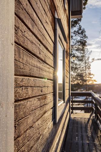 Kalix Riverside inn, farm timber ring