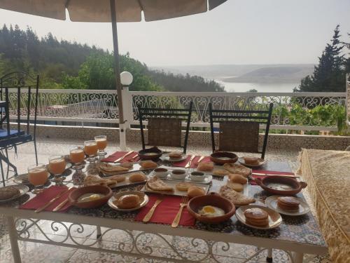 auberge au lac du barrage sala al jadida in Mathe IA