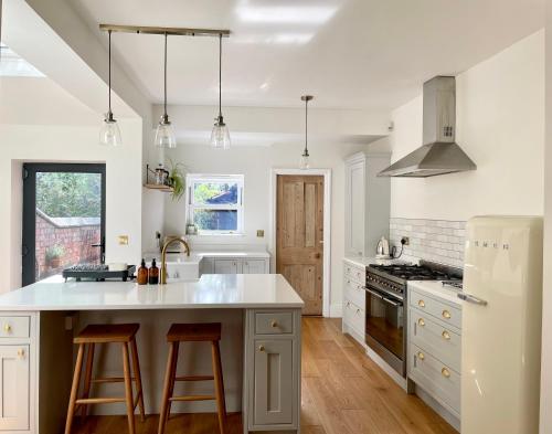 Kitchen, The Harborne Home opposite QE hospital & Birmingham university in Birmingham