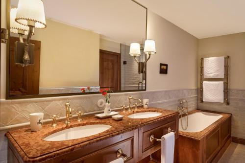 Hotel Goldener Hirsch a Luxury Collection Hotel Salzburg - image 2