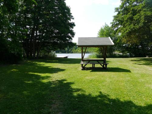 Ferienhaus mit Terrasse in der Uckermark