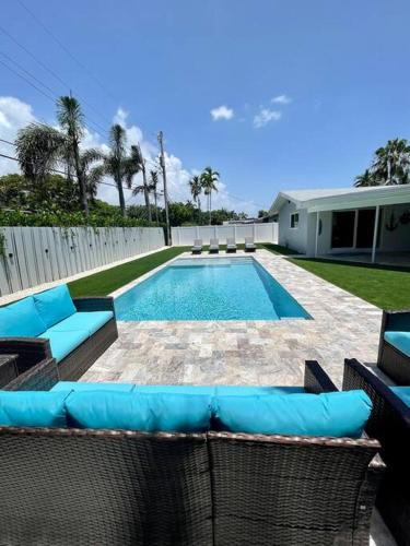 Escape to a Backyard Oasis in Fort Lauderdale, USA