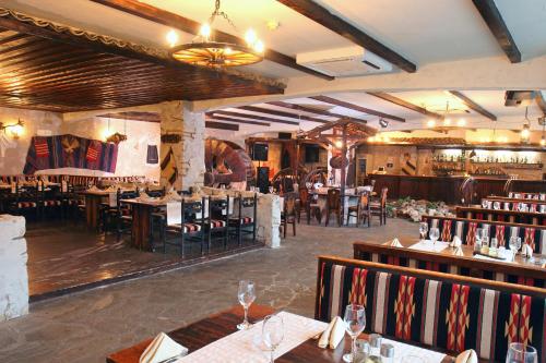Grand Hotel Shumen - image 2
