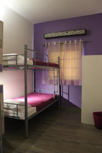 1 bunk bed