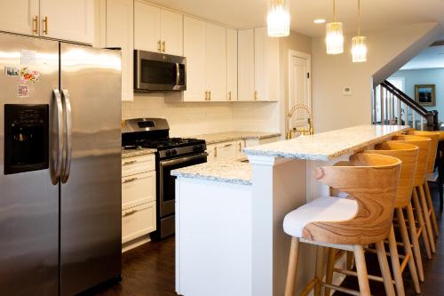 Spacious Federal Hill Home with Rooftop & 4 Parking Spots in Federal Hill