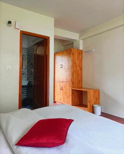 Farm Hostel & Camps – Manali, PA