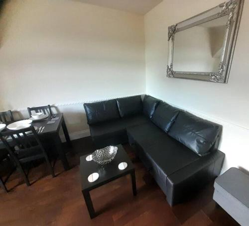 Kirkcudbright Holiday Apartments - Apartment F in Керкубрі