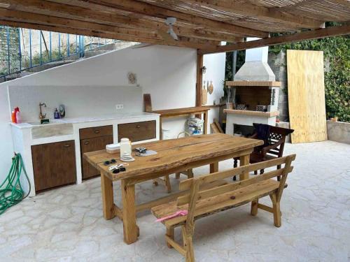 Bella Dacha cosy country house in Milos Gialtra 2 BR - Location saisonnière - Edipsos