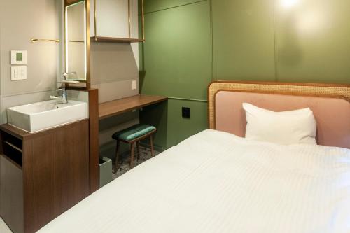 1 twin bed