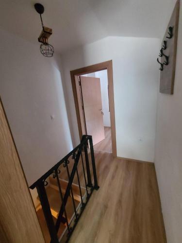 Villa Kristina - Apartment no.1 in Leunovo