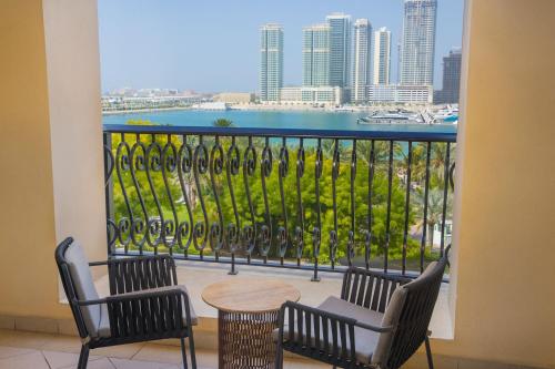 Westin Club Sea View, 2 Queens with Balcony, Breakfast, Happy Hour, Afternoon Tea, Club Lounge and Jungle Bay Waterpark access