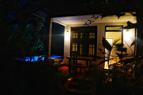 Sunrise Cottage - image 2