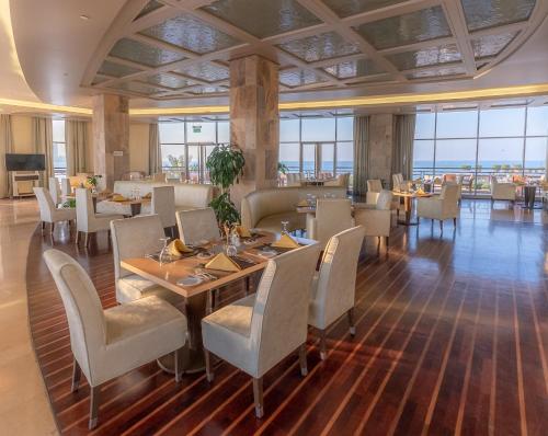 ห้องอาหาร, Marina Hotel Kuwait in คูเวตซิตี้