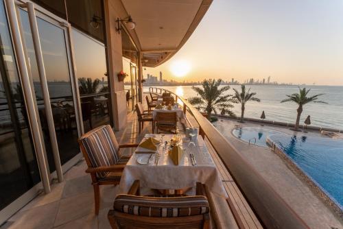ระเบียง/ชานเรือน, Marina Hotel Kuwait in คูเวตซิตี้