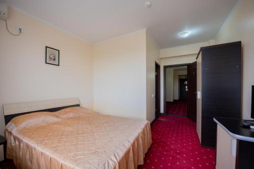 Double Room image 1