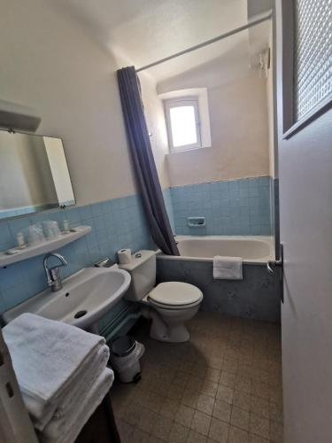 hotel le tourisme – Embrun, VT