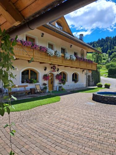 Guest House Kveder