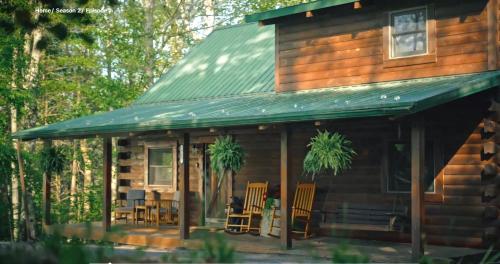 . Beautiful Cabin on 83 Acres near New River Gorge National Park