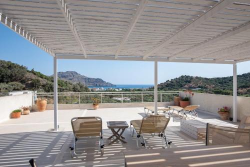 Antonis Apts, Physio Fitness Retreats, Plakias