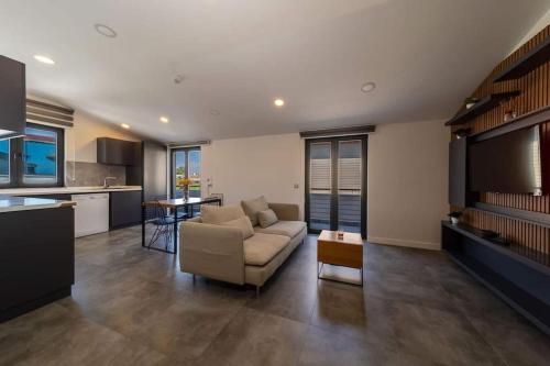 Lara's Homes 14 3. Floor (2+1)