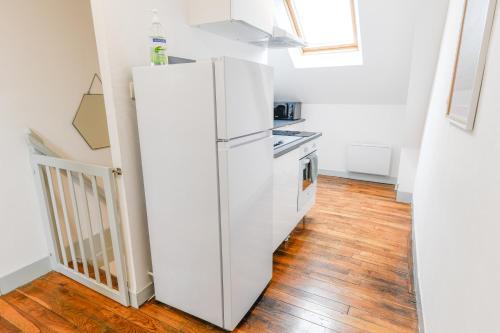 Cocina, Le Colette - Parking Privé (Le Colette - Parking Prive) in Saint-Lye