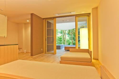 Deluxe Room with Open-Air Bath